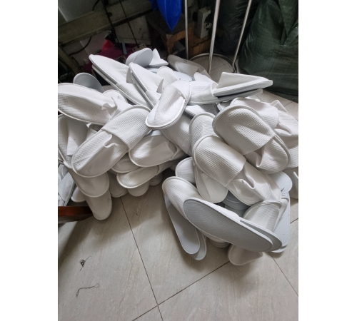 hoàn thiện dép cho khách